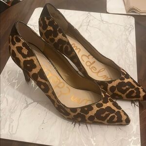 Fur suede pumps . Size 7 good condition